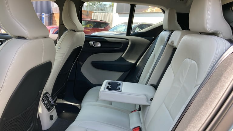 2021 Volvo XC40 1.5 T5 Recharge PHEV Inscription Pro 5dr Auto Estate Estate Hybrid Automatic