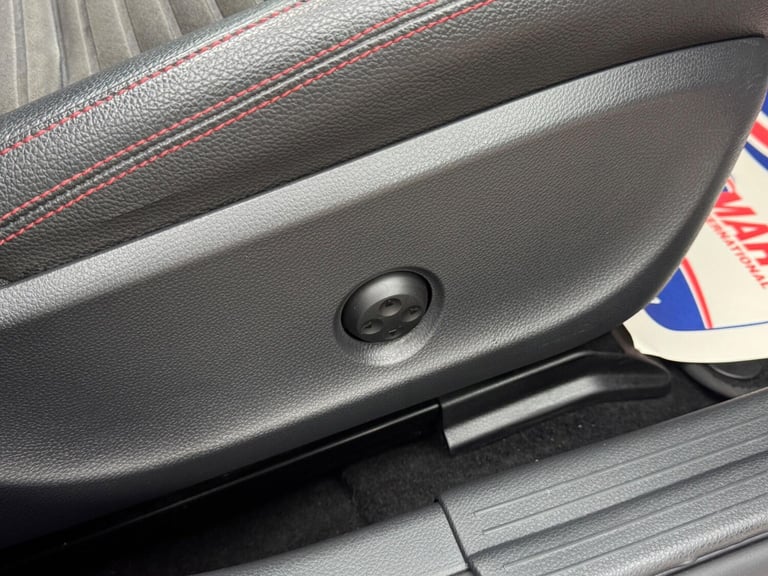 2015 Mercedes-Benz A-Class 2.1 A220d AMG Line (Premium Plus) 7G-DCT Euro 6 (s/s) 5dr HATCHBACK Di...