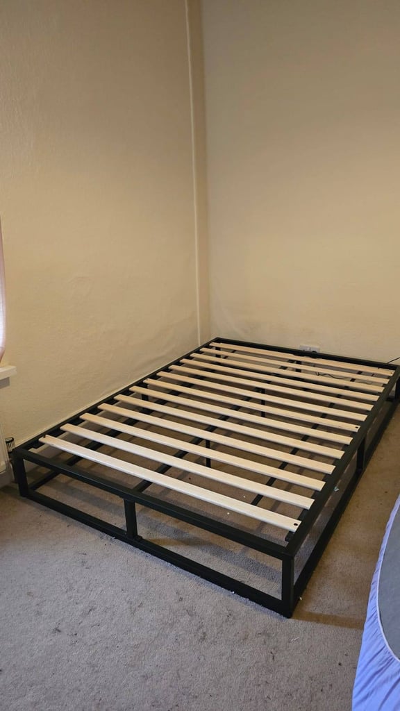 image for Double Bed Metal - Mint condition