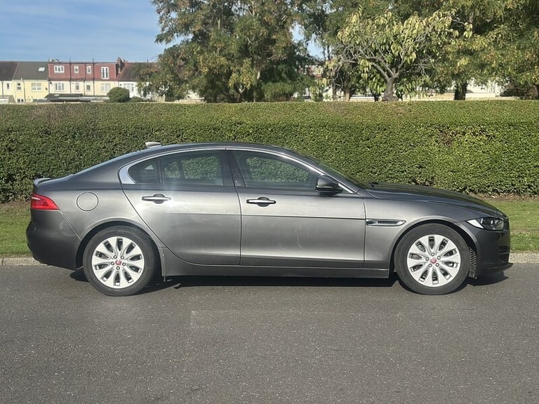 2017 Jaguar XE 2.0d SE 4dr SALOON DIESEL Manual