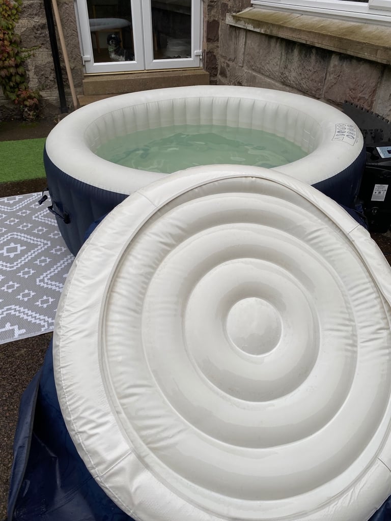 image for Intex Pure   Bubble Spa , hot tub hardly used 