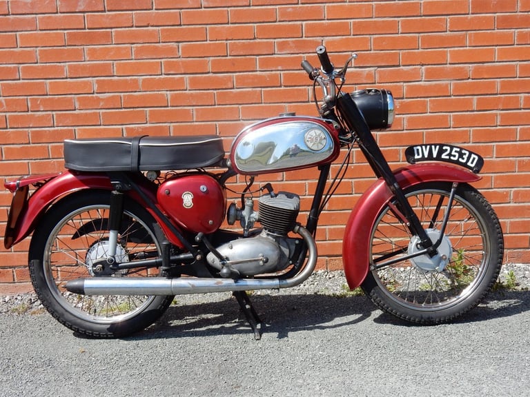 BSA Bantam D7 Deluxe 175cc 1966. V5C & Green logbook 