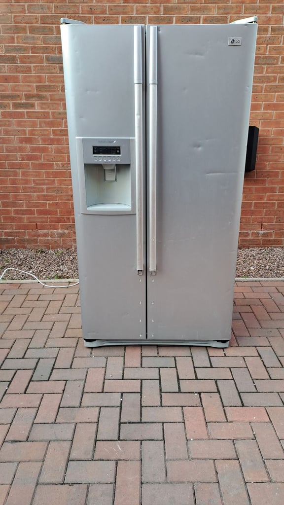 LG America fridge freezer, can deliver for extra cost 