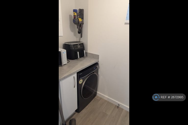 3 bedroom house in Hazel Drive, Penkridge, Stafford, ST19 (3 bed) (#2672995)