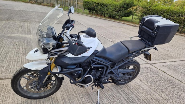 2013 13 TRIUMPH TIGER 800 ABS WHITE ENDURO ADVENTURE TOURER TOP BOX 26k MLS
