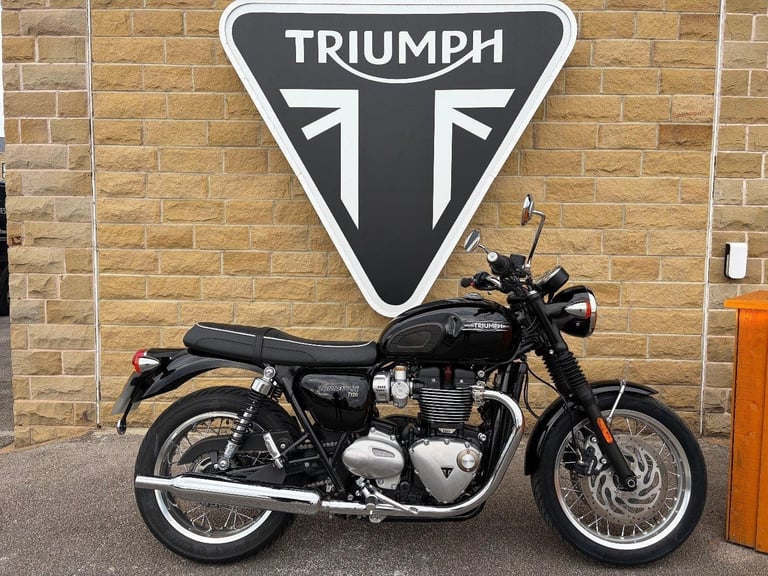 TRIUMPH BONNEVILLE T120 2024