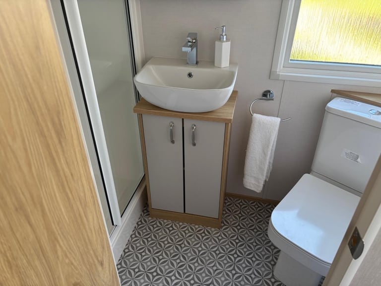 SEASIDE LUXURY STATIC CARAVAN FOR SALE - BARMOUTH SUNNY SANDS