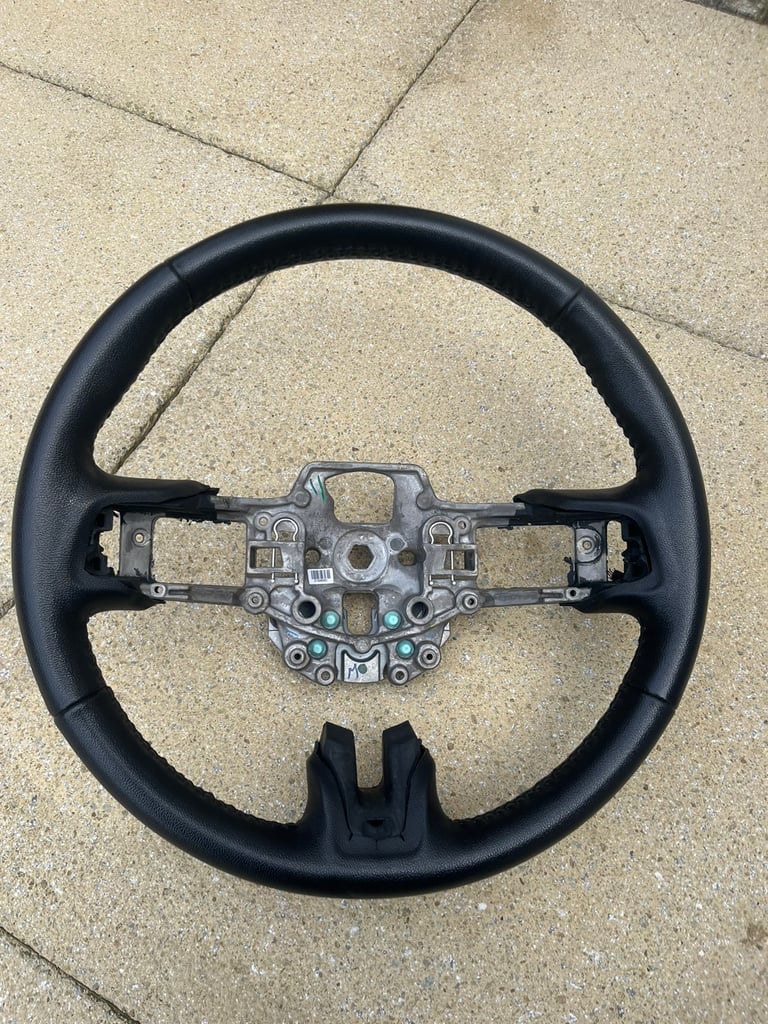 Mustang GT steering wheel 