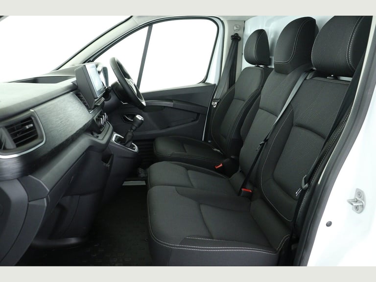 2025 Renault Trafic LL30 Blue dCi 150 Extra [Safety] Van PANEL VAN Diesel Manual