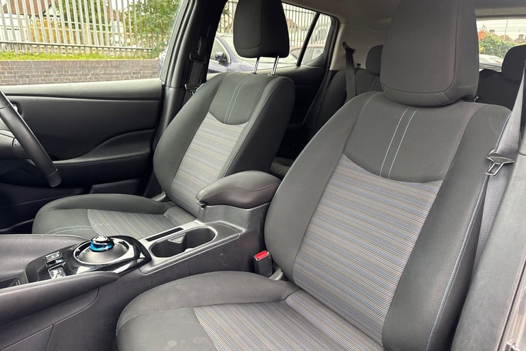 2022 Nissan Leaf 110kW N-Connecta 39kWh 5dr Auto Hatchback Electric Automatic