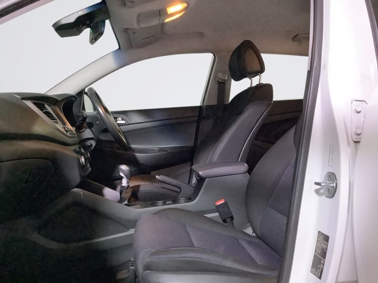 2017 Hyundai TUCSON 1.6 GDi Blue Drive SE Nav SUV 5dr Petrol Manual Euro 6 (s/s) (132 ps) ESTATE ...