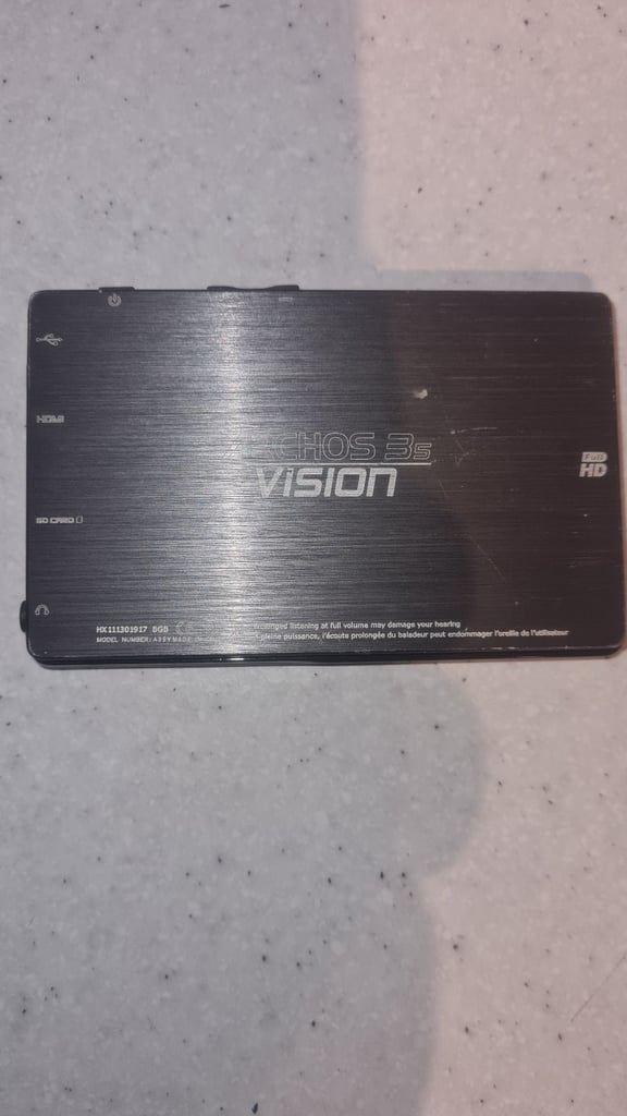 image for Archos Vision 3s retro 8gb mp3/ video player with usb charger/ data transfer cable