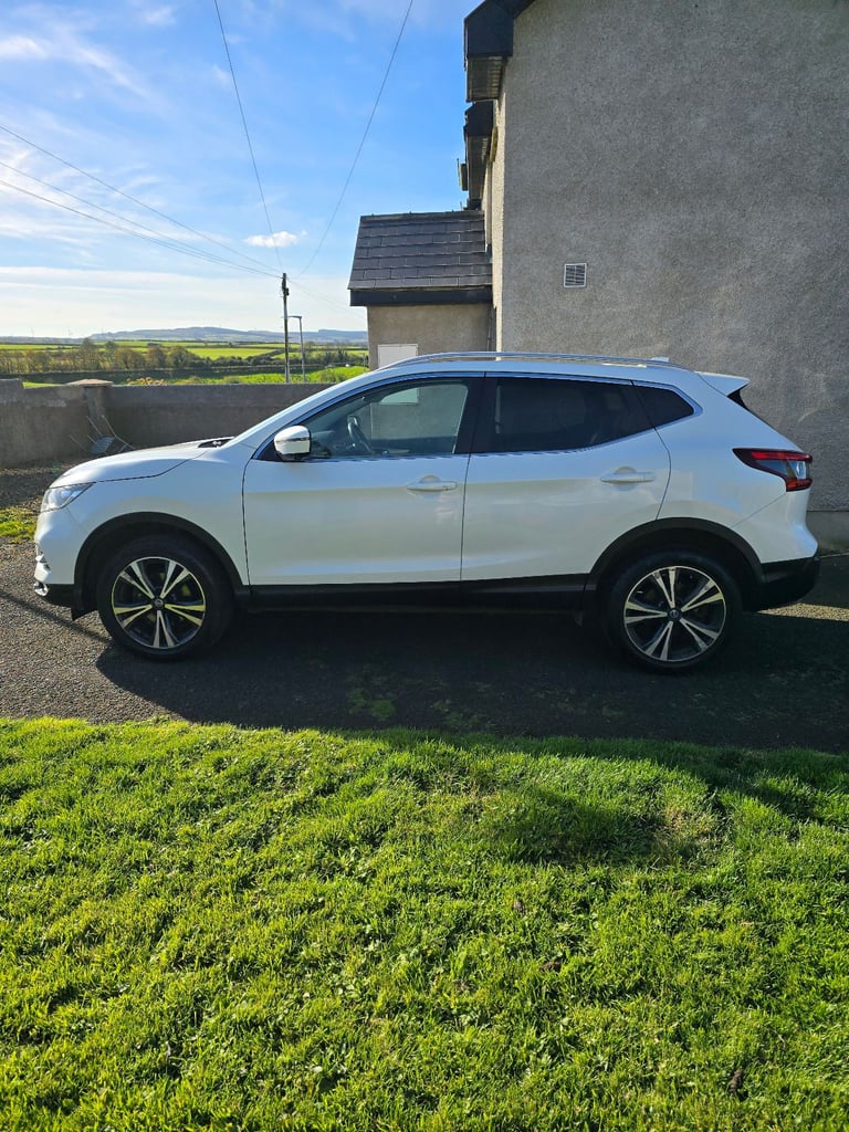 Nissan, QASHQAI, Hatchback, 2017, Manual, 1461 (cc), 5 doors