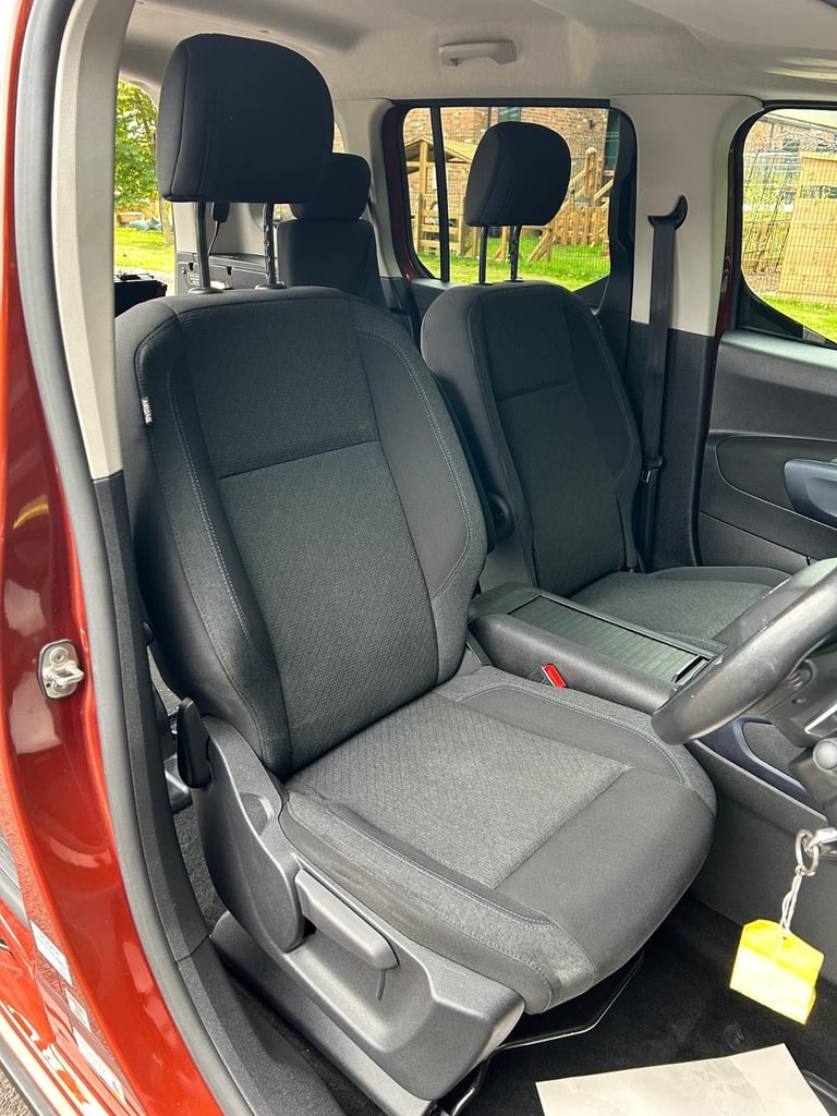 Peugeot RIFTER HORIZON RE TD AUTO 1.5 HDi Wheelchair Access