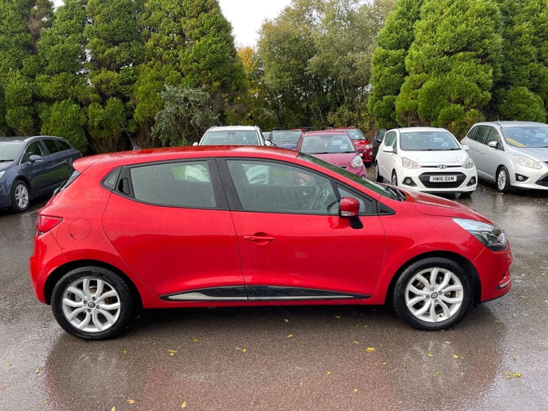 2017 Renault Clio 1.2 16V Dynamique Nav 5dr HATCHBACK Petrol Manual