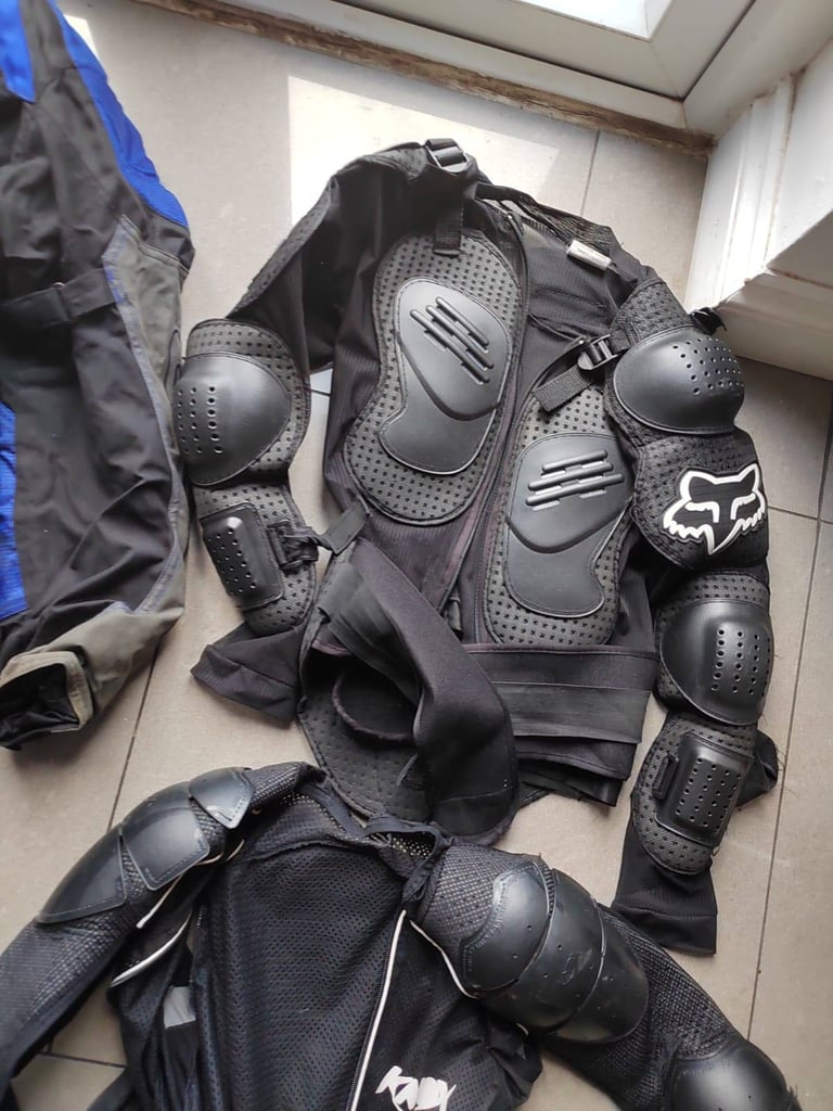 East London Motorcycle Clothing – ALL TYPES – SEE PHOTOS – EAST LONDON - 765