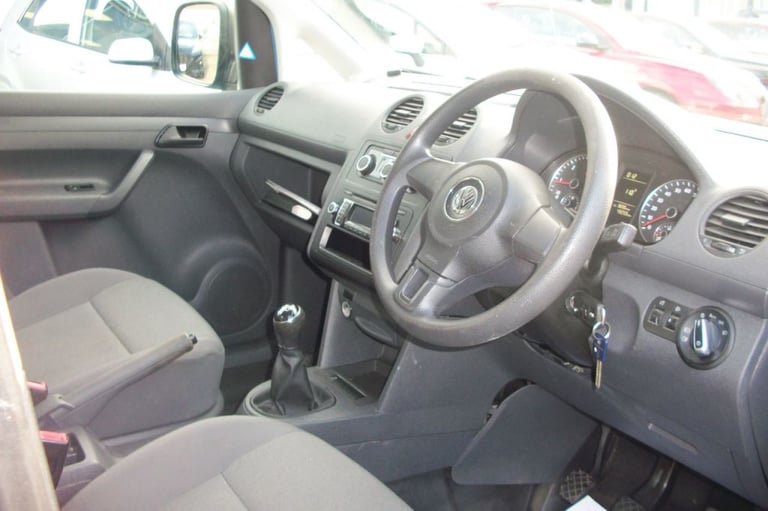  Volkswagen Caddy 1.6 TDI 102PS Startline Van LWB Diesel