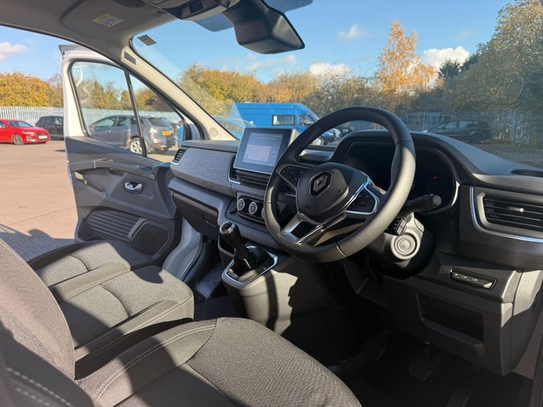 2024 Renault Trafic 2.0 dCi Blue LL30 Extra Panel Van 5dr Diesel Manual L2 H1 Euro 6 (s/s) (130 P...