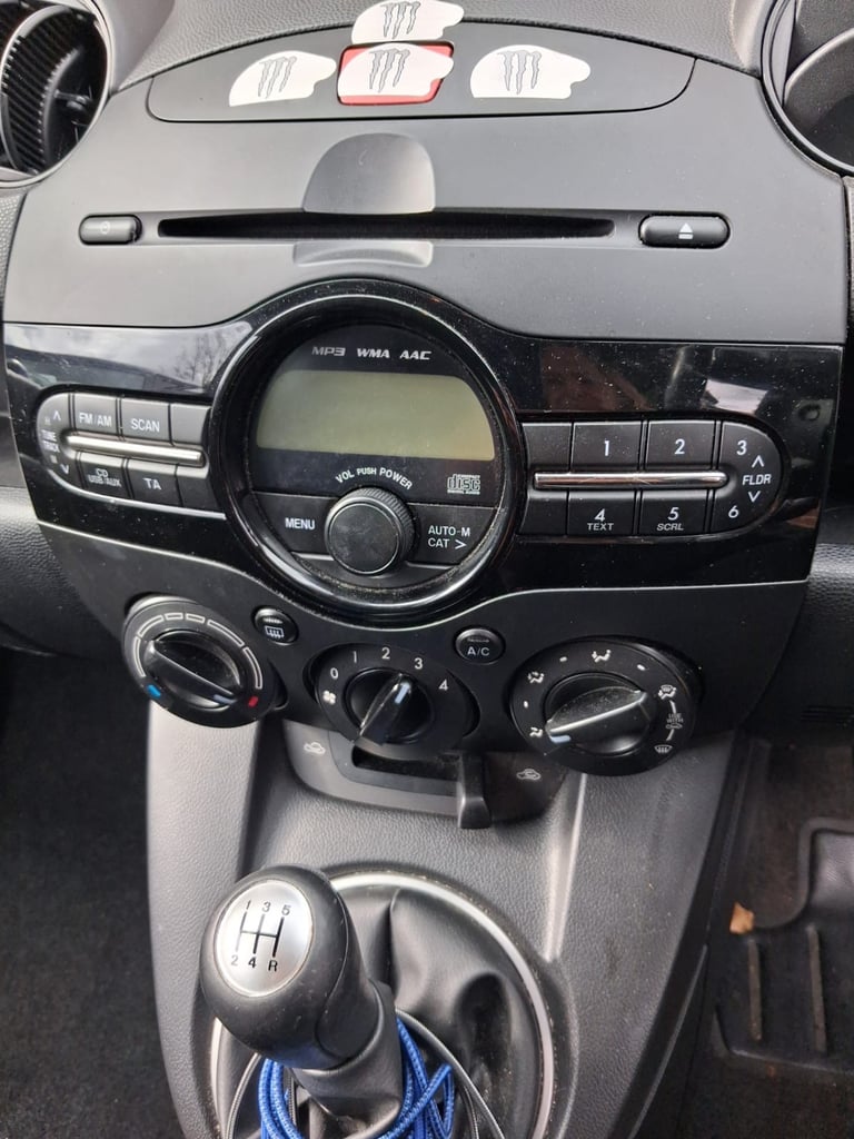 Mazda, 2, Hatchback, 2013, Manual, 1349 (cc), 5 doors