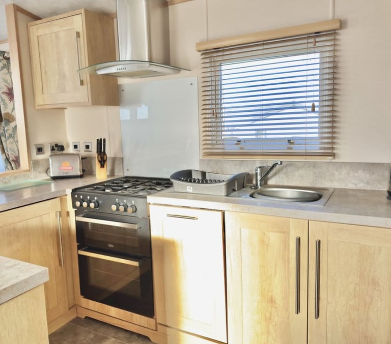 Static lodge/caravan, Goonhavern Cornwall 