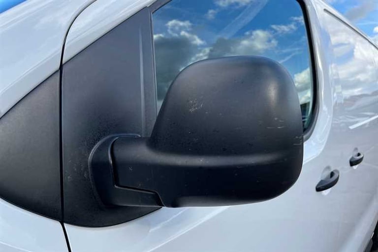 2022 Vauxhall Vivaro 2700 1.5d 120PS Dynamic H1 Van PANEL VAN DIESEL Manual