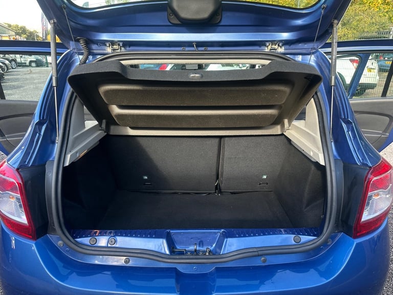 2013 Dacia Sandero 0.9 TCe Laureate Euro 5 5dr HATCHBACK Petrol Manual