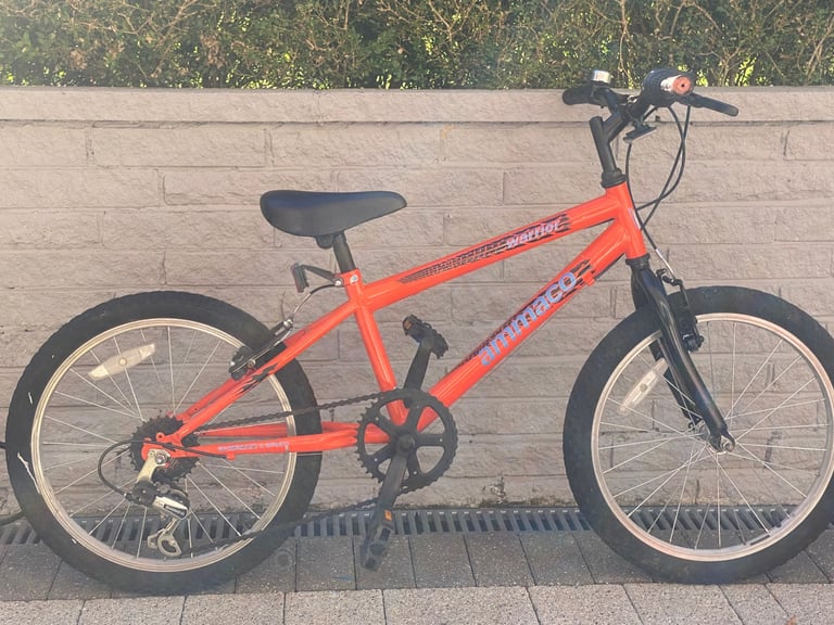 image for Ammaco Kids 20 inch wheel mountain bike