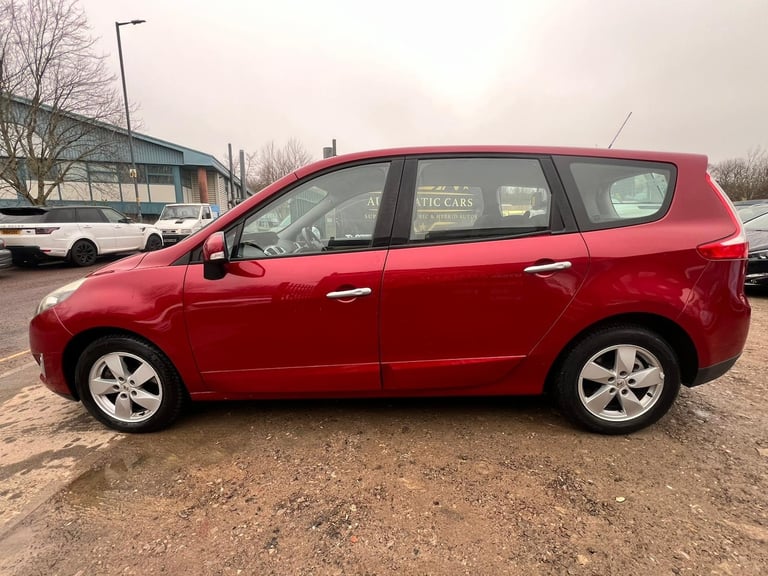 2009 Renault Grand Scenic 1.5 dCi Dynamique 5dr MPV Diesel Manual