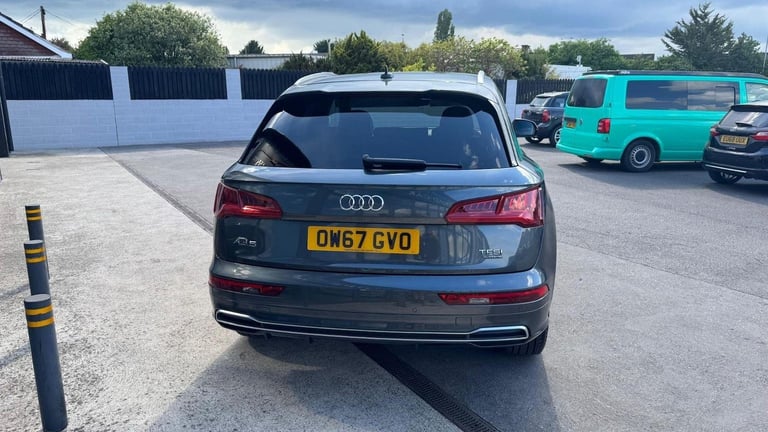 AUDI Q5 2.0 TFSI S line S Tronic quattro Euro 6 (s/s) 5dr Grey Auto Petrol 2017