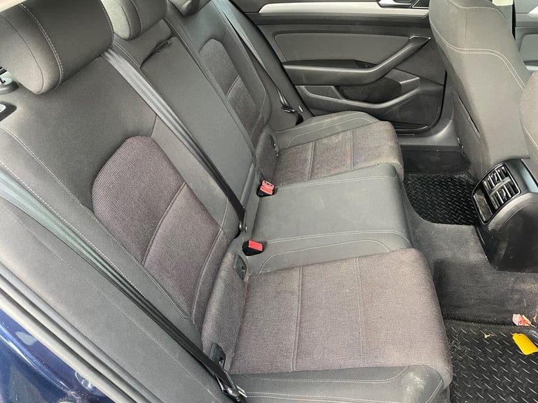 2015 Volkswagen Passat 1.6 TDI SE 4dr SALOON Diesel Manual