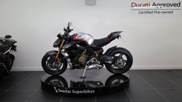 DUCATI STREETFIGHTER V4 SP - 2022 - 600 MILES