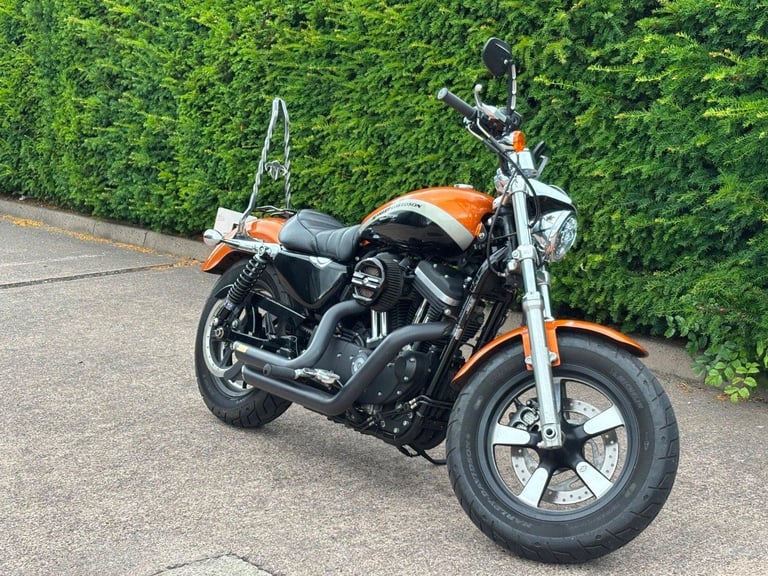 2015 HARLEY-DAVIDSON XL1200C WITH LOW MILES 