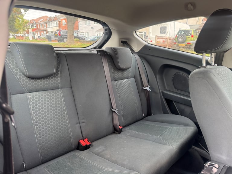 Ford, FIESTA, Hatchback, 2012, Manual, 1399 (cc), 3 doors