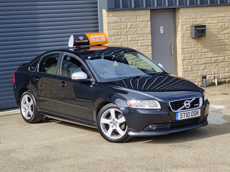 VOLVO S40; 1.6 DIESEL; 115BHP; R DESIGN D2; 4 DR; MANUAL; BLACK; 62 MPG; £35 TAX