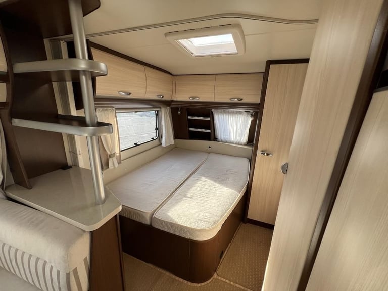 2012 HOBBY Prestige 645 