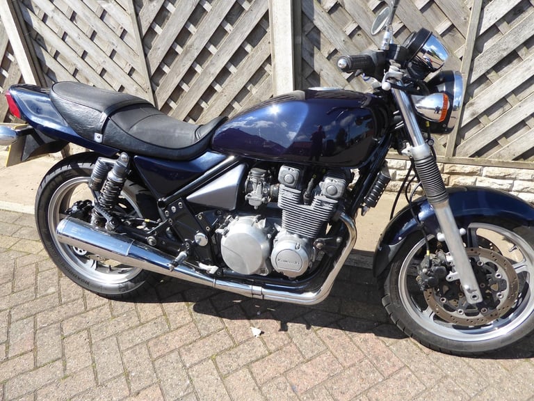 image for KAWASAKI ZEPHYR 550  H REG POWDER COATED FRAME NEW TYRES LONG MOT