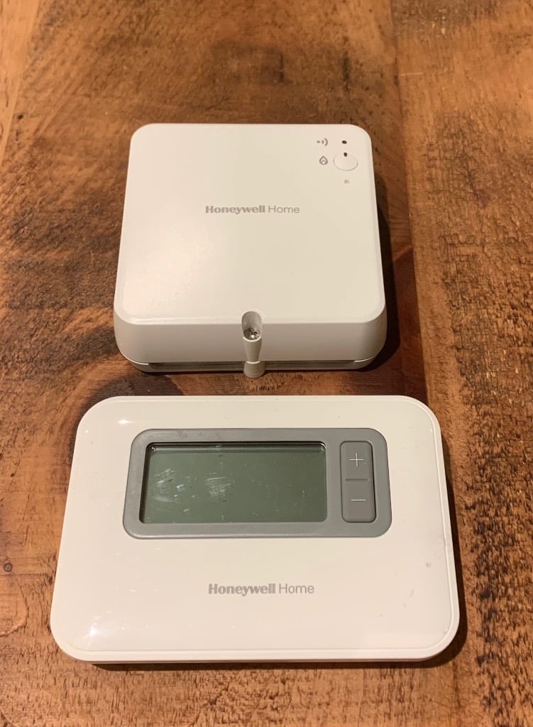 Honeywell Thermostat new used for 2 months collection  Orpington