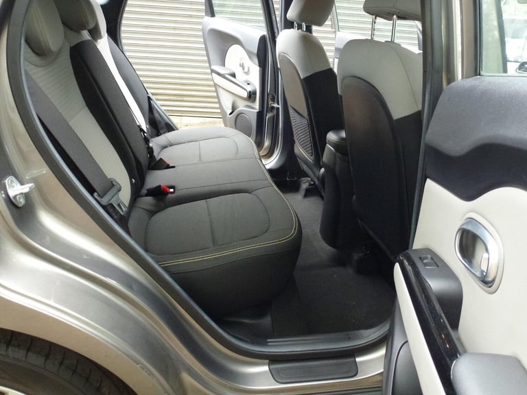 2014 Kia Soul 1.6 CRDi Connect Plus 5 Door  HATCHBACK Diesel Manual