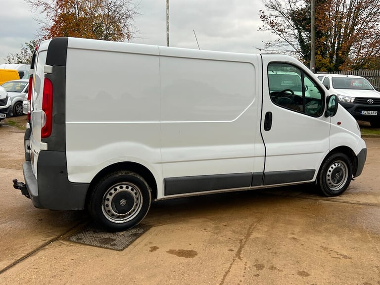 2010 Vauxhall Vivaro 2.0 2700 CDTi Panel Van 4dr Diesel Manual FWD L1 (215 g/km, 113 bhp) Panel V...