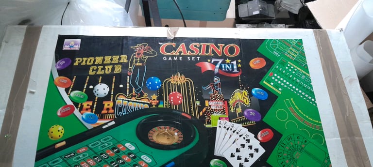 Casino 7 in 1 compendium game set 