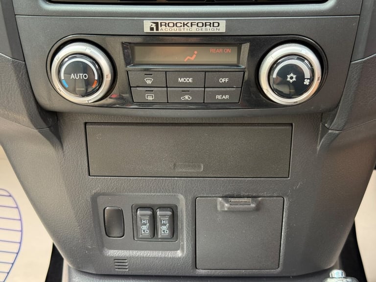 2013 Mitsubishi Shogun 3.2 DI-DC [197] SG3 5dr Auto ESTATE DIESEL Automatic