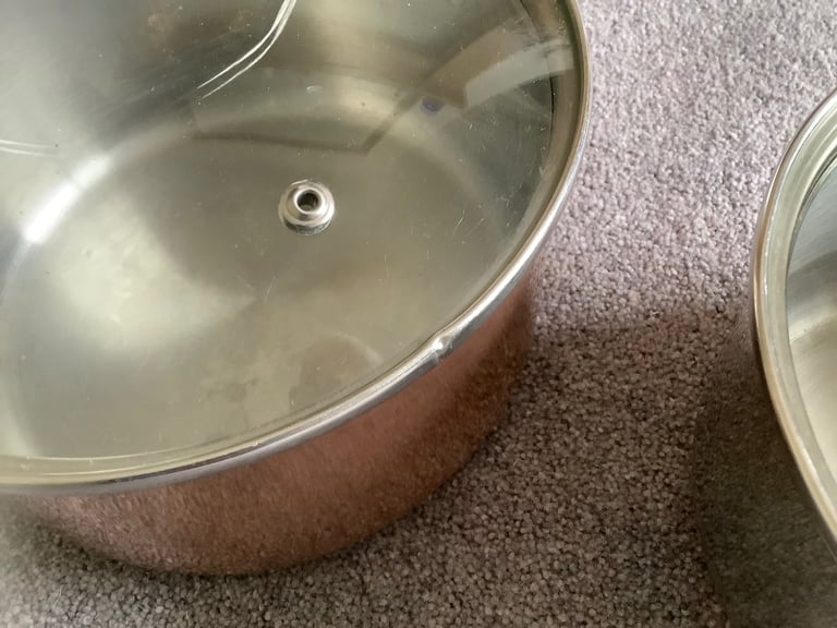 2 X Cook’s Collection Copper Bottom Saucepans and Lids. 18cm & 17cm.