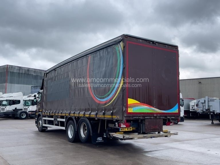 2017 (17) SCANIA P280 6X2 TAG CURTAINSIDE