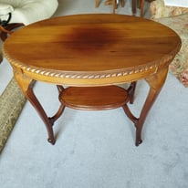 Wooden Polished Oval Table