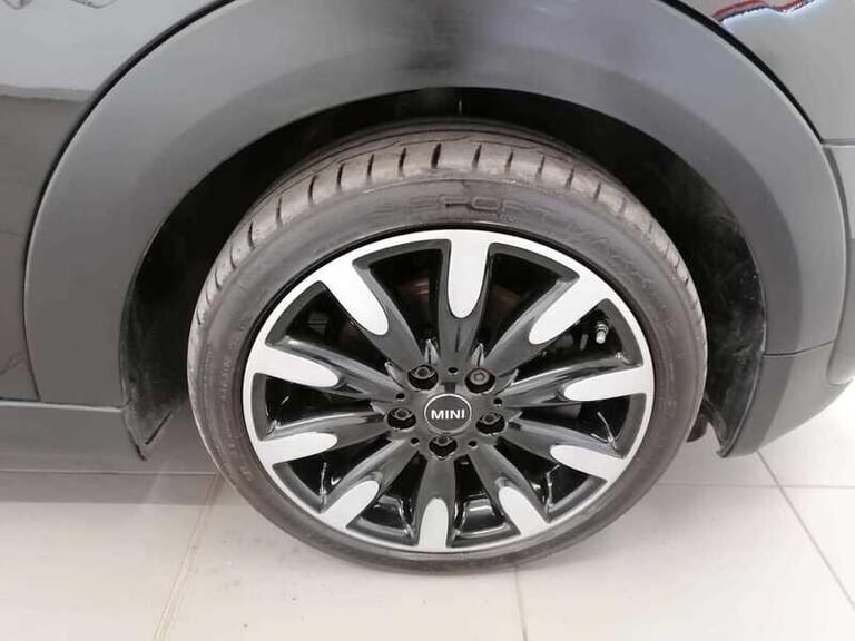 2019 MINI Cooper 2.0 Exclusive Hatchback 5dr HATCHBACK Petrol Automatic