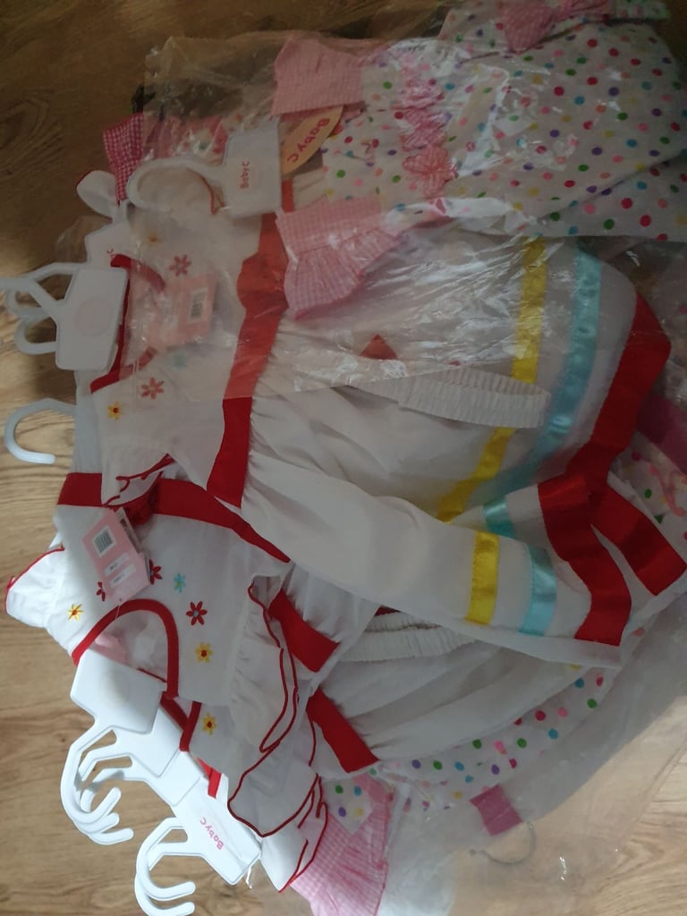 image for Joblot of kids clothing starts from baby sizes but cant pick baby sizes in listing 