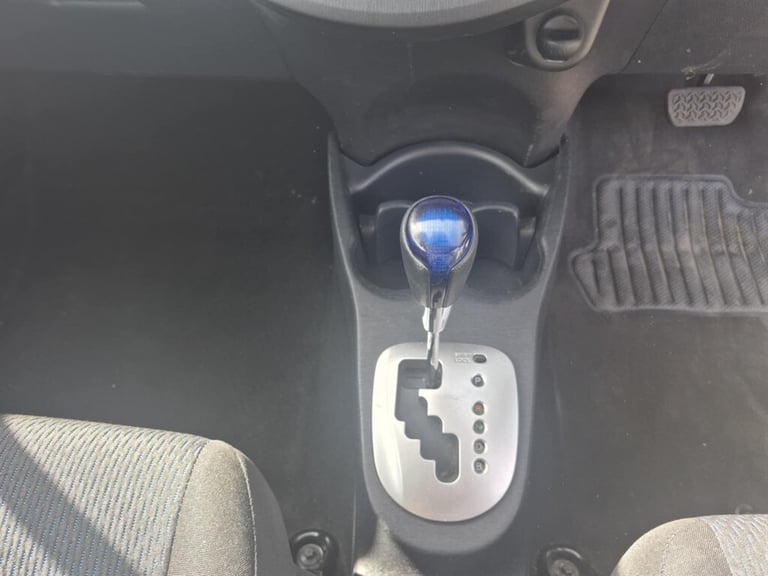 2014 Toyota Yaris VVT-I ICON PLUS Hatchback Petrol/Ele Automatic