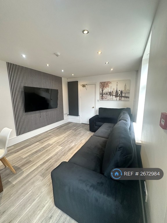 6 bedroom house in Derby Grove, Nottingham, NG7 (6 bed) (#2672984)