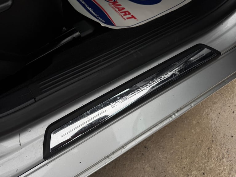 2016 Volvo V40 D3 [4 Cyl 150] Inscription 5dr Geartronic HATCHBACK DIESEL Automatic