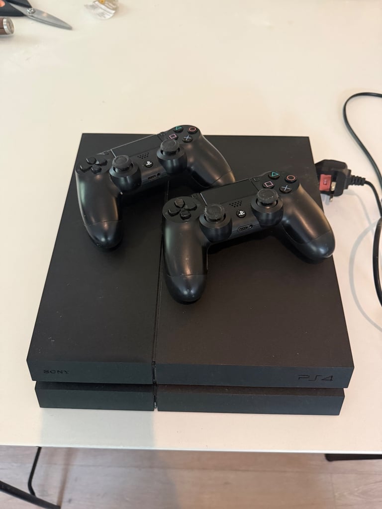 Sony PS4 500GB with games